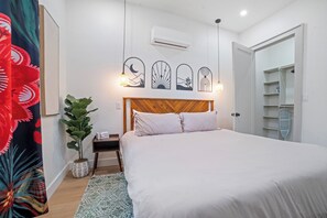 1 bedroom, in-room safe, iron/ironing board, free WiFi