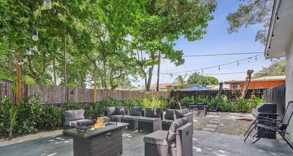 Miami Heart Retreat – Stylish & Central With Games