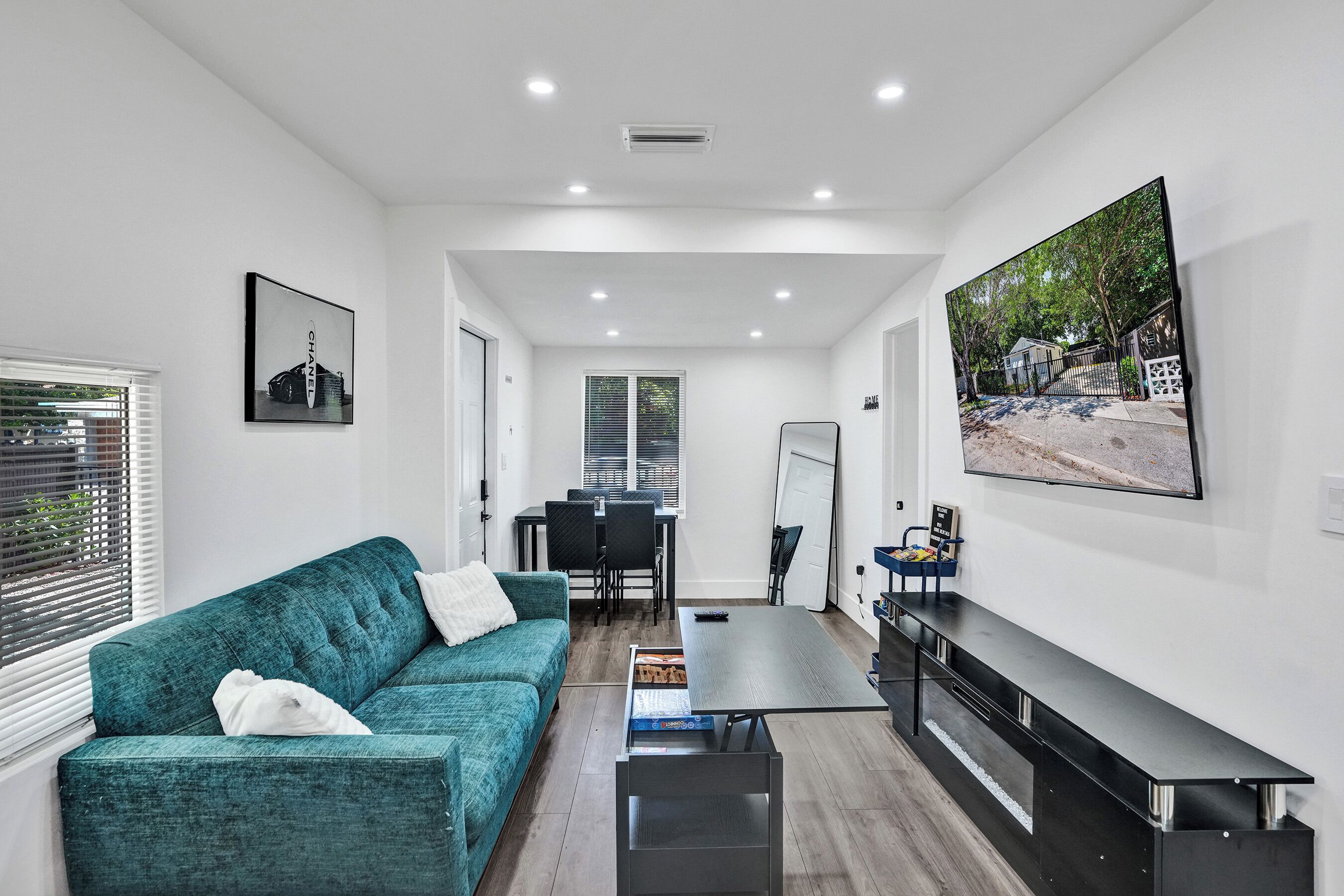 Miami Heart Retreat  Stylish & Central With Games - Coral Gables