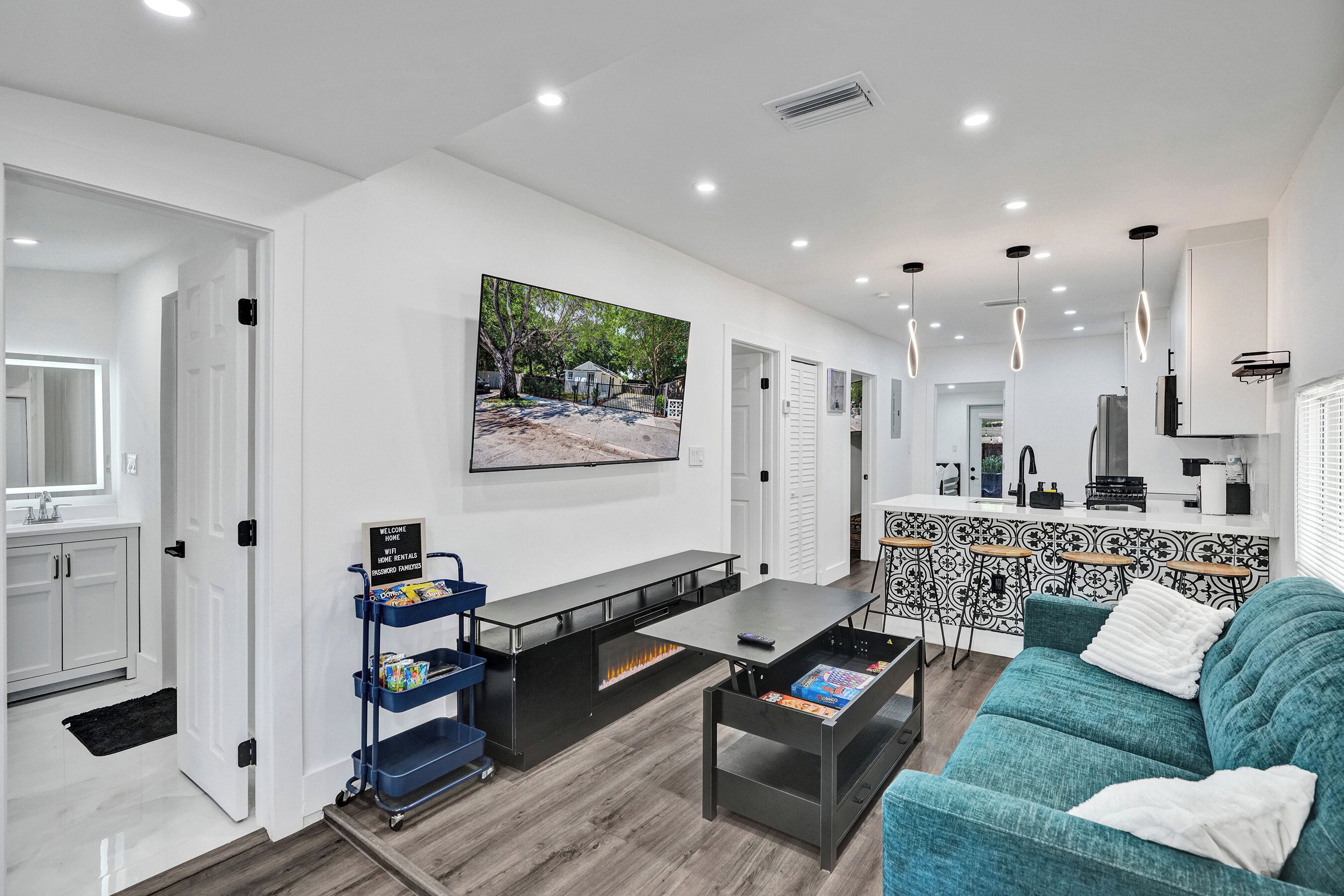 Smart-tv en een open haard