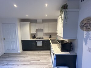 Mikrobølgeovn, ovn og oppvaskmaskin