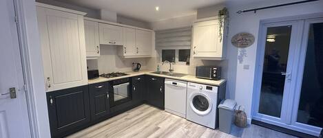 Mikrobølgeovn, ovn og oppvaskmaskin