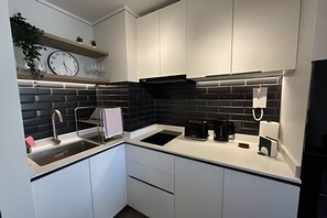Apartment | Dapur peribadi | Ketuhar gelombang mikro 