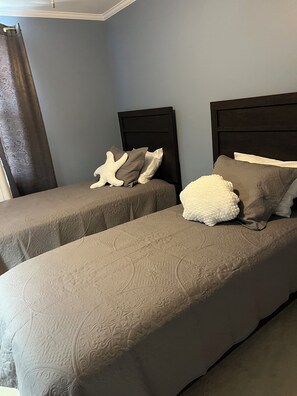 3 bedrooms, iron/ironing board, WiFi