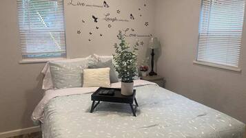 1 bedroom, free WiFi, bed sheets