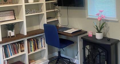 Charming tiny house in the mountains on a goat farm in Murphy, NC