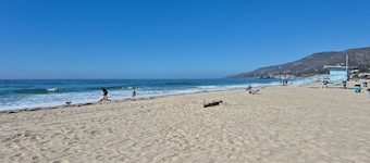 Zuma Beach Malibu Apartment