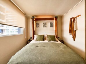 1 bedroom, desk, iron/ironing board, WiFi