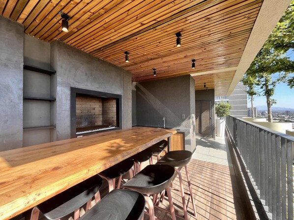 Outdoor dining