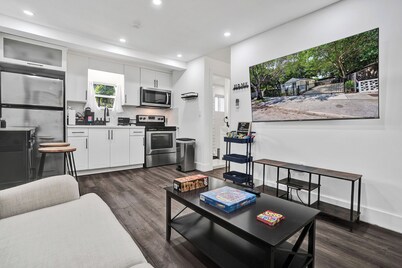 Central Miami Getaway – Stylish Stay Steps from Everything