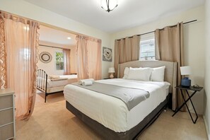 2 bedrooms, iron/ironing board, WiFi, bed sheets