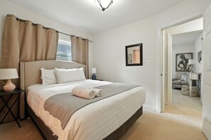 2 bedrooms, iron/ironing board, WiFi, bed sheets