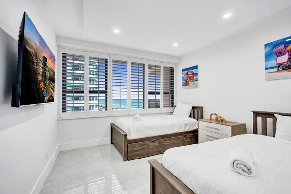 3 habitaciones, tabla de planchar con plancha, cuna de viaje y wifi 