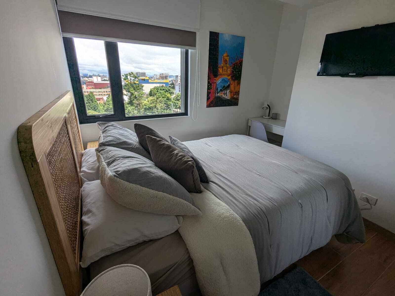 2 dormitoris, planxa i posts de planxar, wifi i roba de llit 