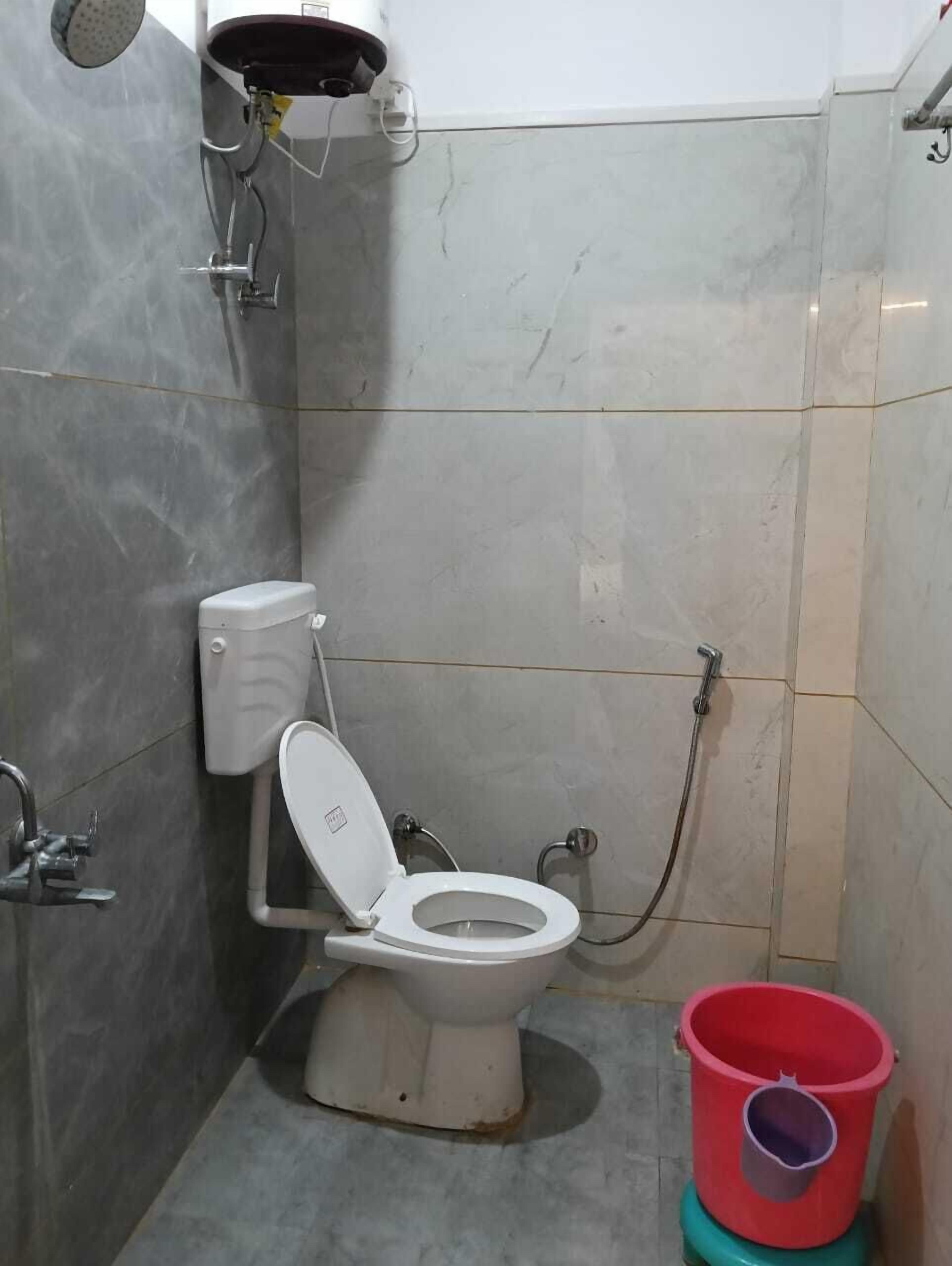 Shower, free toiletries, towels, soap