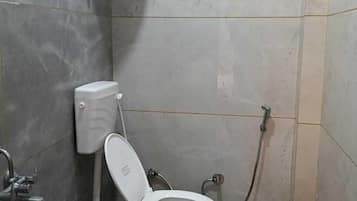 Shower, free toiletries, towels, soap