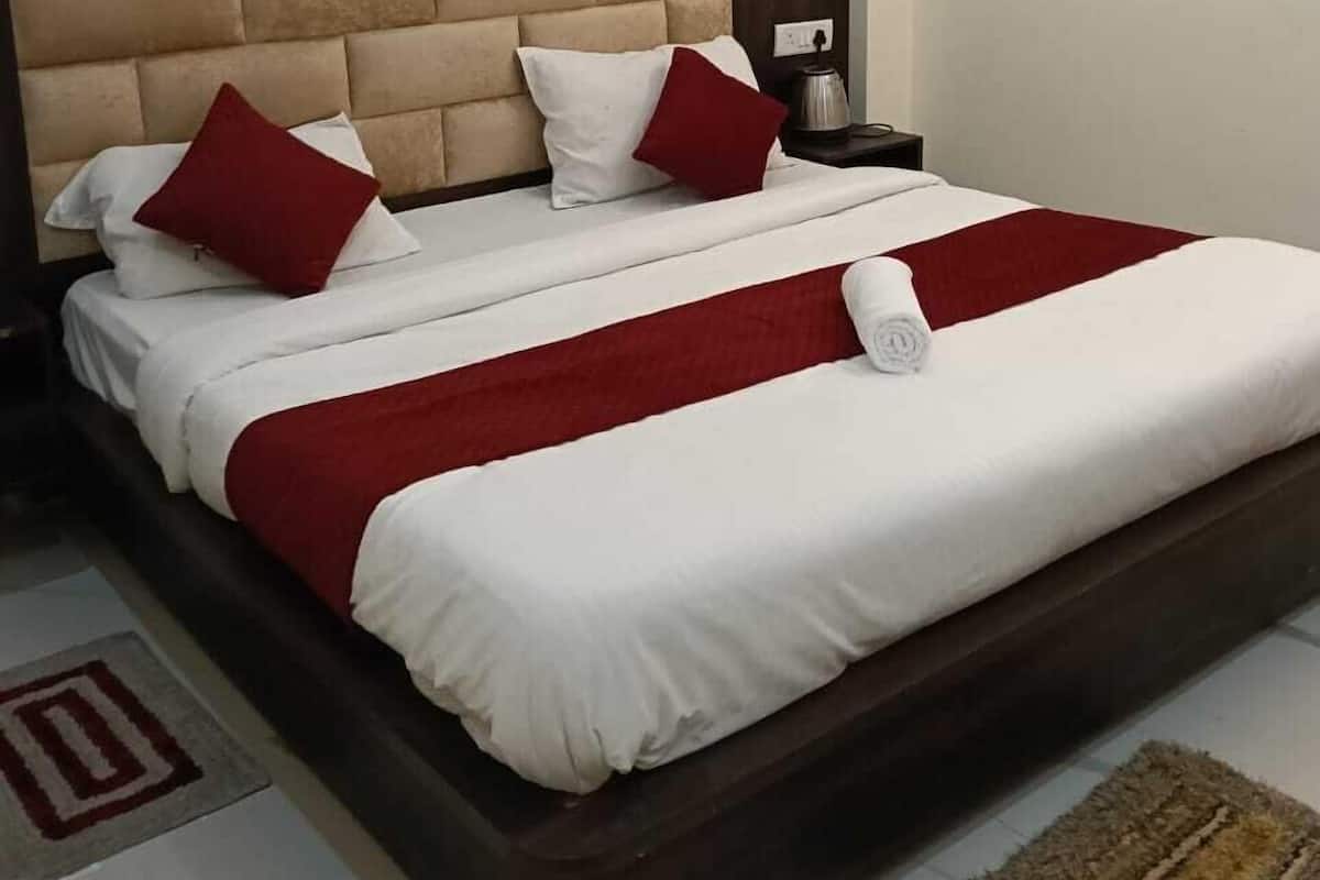 Deluxe Apartment, Balcony | Laptop workspace, free WiFi