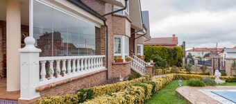 'Alojamientos Marte Room 1' with Shared Terrace and Garden