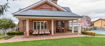 'Alojamientos Marte Room 1' with Shared Terrace and Garden