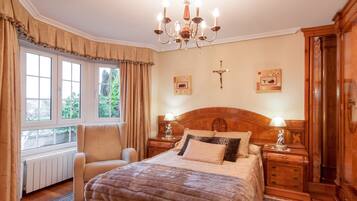 Fer et planche Ă repasser, Wi-Fi, draps fournis