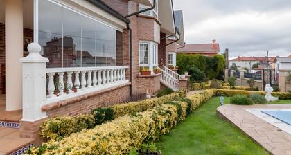 'Alojamientos Marte Room 4' with Shared Terrace and Garden