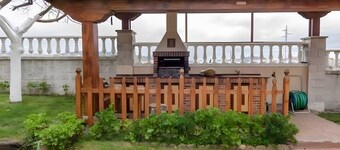 'Alojamientos Marte Room 4' with Shared Terrace and Garden