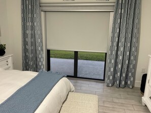 3 chambres, fer et planche à repasser, Wi-Fi, draps fournis