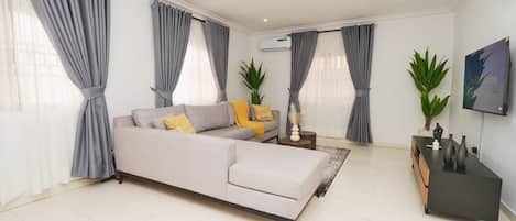 Apartment | Living area