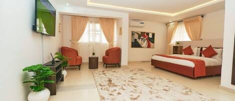 Apartment | Desk, soundproofing, iron/ironing board, free WiFi