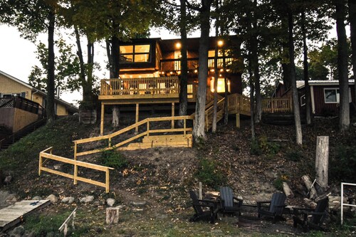 Lake Escape - Cozy Fires, Finnish Sauna & Game Room