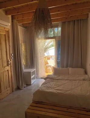 2 bedrooms, bed sheets - Split-Level Duplex: Sea View Balcony + outdoor Kitchen (Dahab)