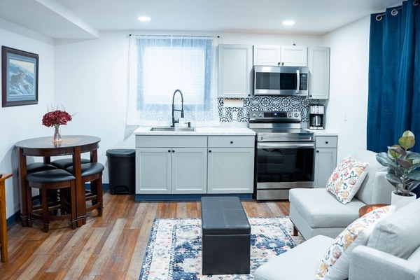 Kitchen, dining & living area