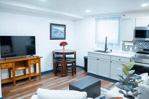 Una Smart TV, libros