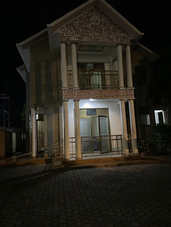 บริเวณภายนอก