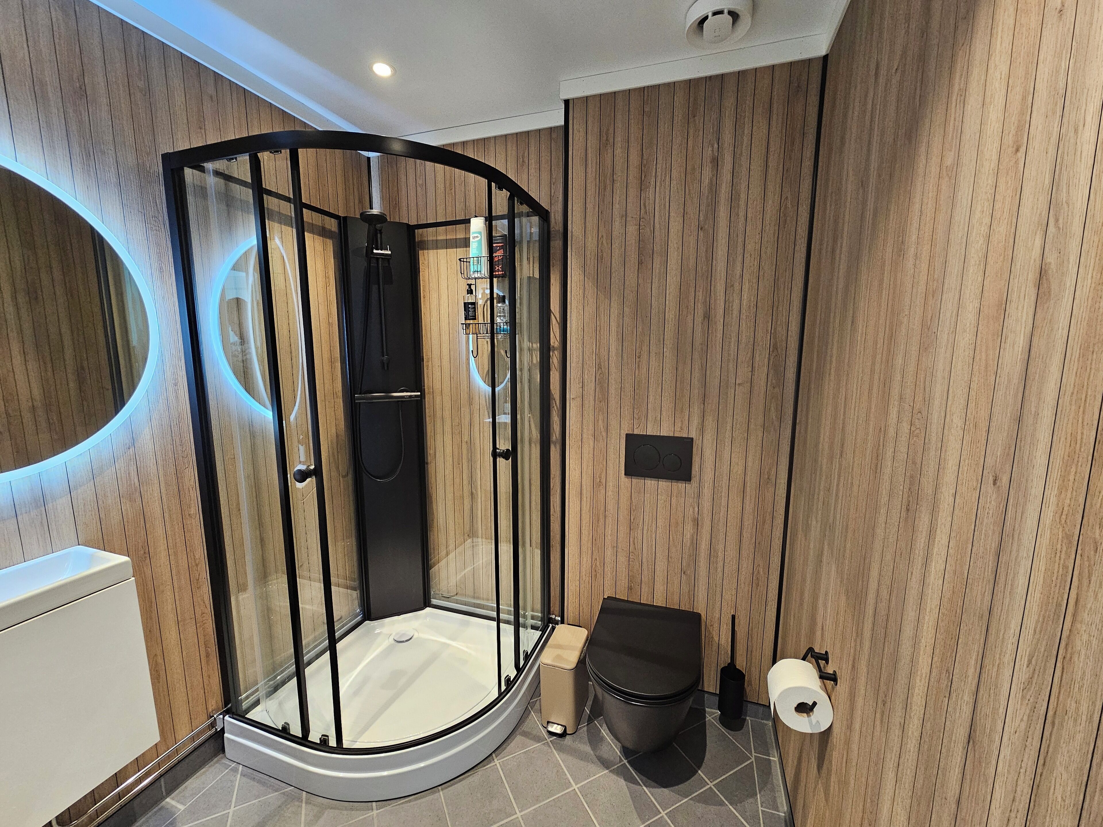 Handtücher, Toilettenpapier