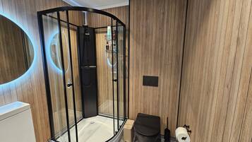 Towels, toilet paper