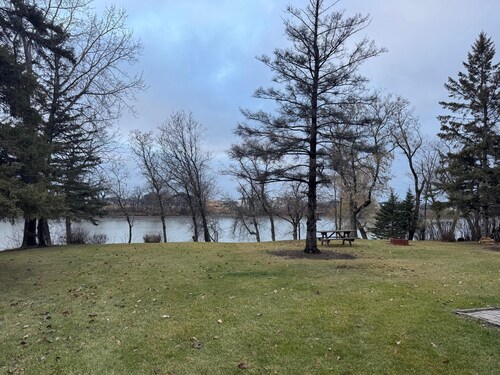 House with a River Back Location