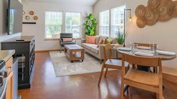 智能電視、 辦公室