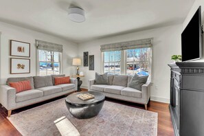 Smart TV, fireplace, offices