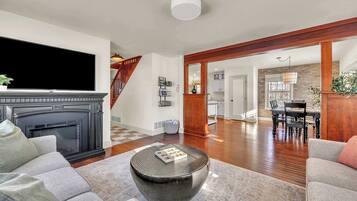 Smart TV, fireplace, offices