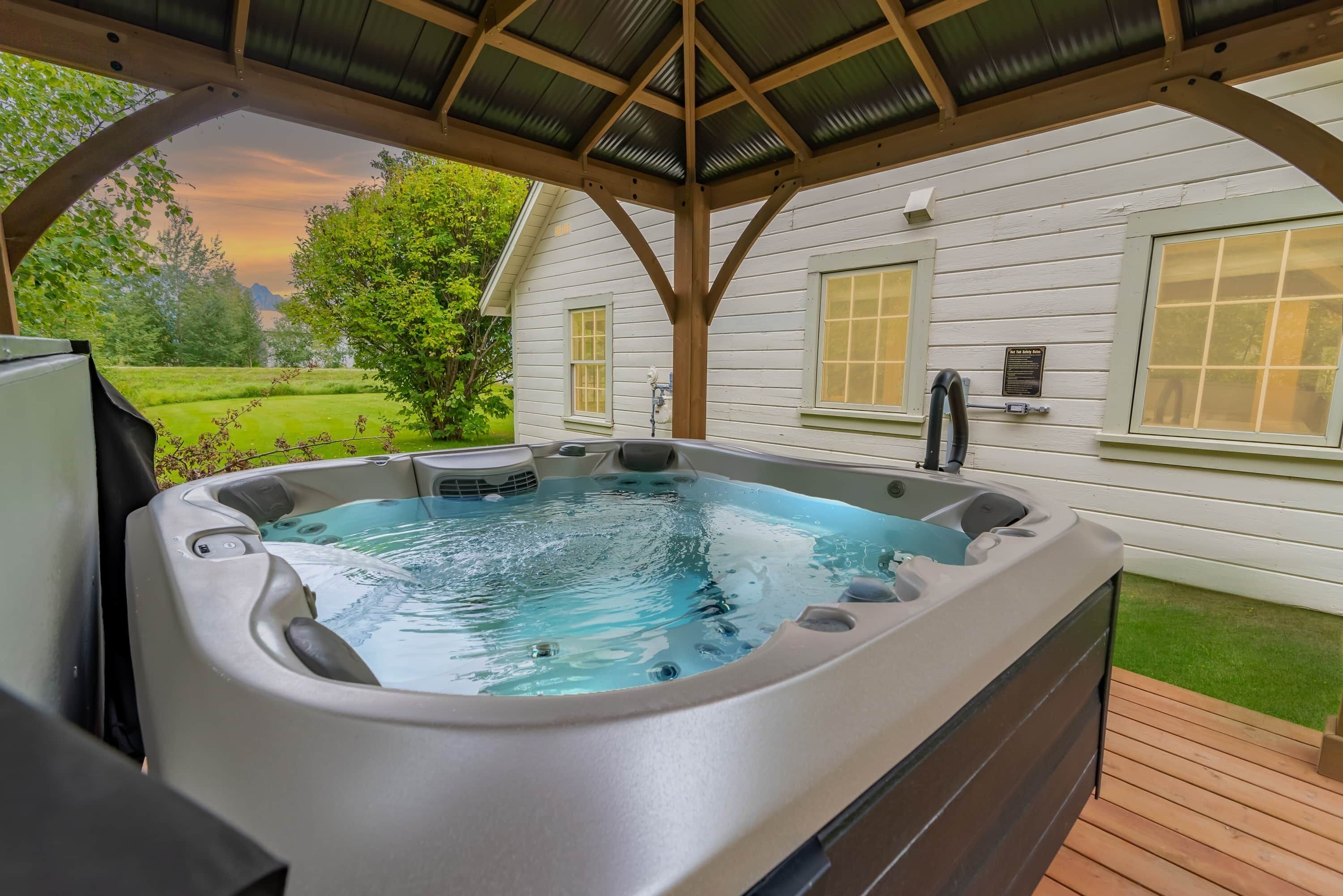 مغطس سبا خارجي