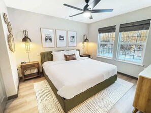 2 bedrooms, iron/ironing board, travel cot, free WiFi - 2bd/2ba w/Laundry & Kitchen!  Mt views & Quiet (Palmer)