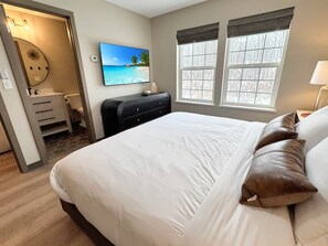 2 室のベッドルーム、アイロン / アイロン台、旅行用ベビーベッド、WiFi (無料)