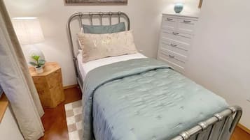 熨斗/熨衫板、可攜式嬰兒床、Wi-Fi、床單