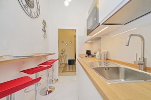 Microwave, stovetop