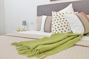 2 chambres, fer et planche à repasser, Wi-Fi, literie fournie