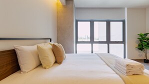 Desk, iron/ironing board, travel cot, WiFi - Stylish Studio with Gym and Pool Access (Ciudad de México)