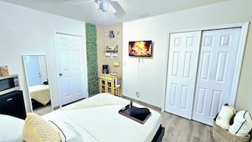 1 habitación, escritorio, wifi y ropa de cama