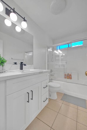 Hair dryer, towels, toilet paper