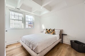 5 dormitorios, tabla de planchar con plancha, wifi y ropa de cama